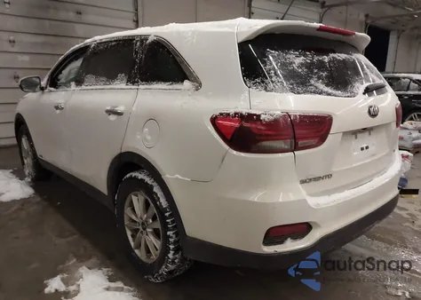 2019 Kia Sorento 3.3L Lx z USA, uszkodzony, nr VIN 5XYPGDA53KG481094